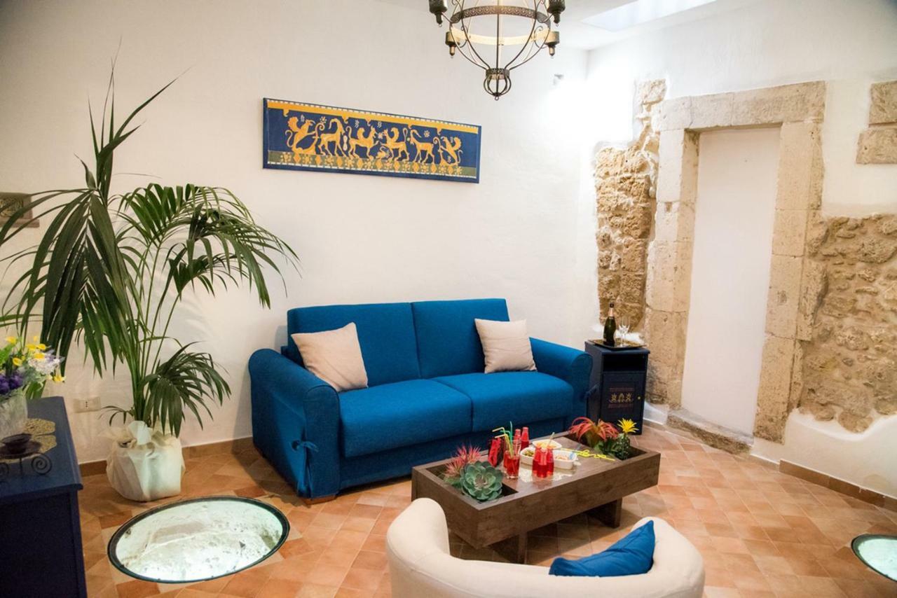 Apartamento Ortigia Ancient House Syracuse Exterior foto